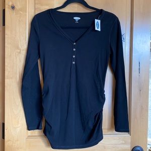 Maternity fitted long sleeve t-shirt